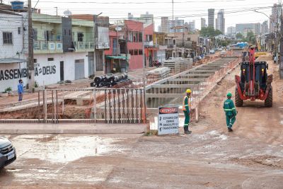 notícia: Obra do Canal da Gentil Bittencourt inicia construção de nova ponte na Travessa Segunda de Queluz