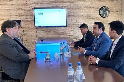notícia: Sedeme e Embaixada do Cazaquistão discutem cooperação bilateral em Brasília 