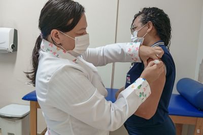 notícia: Hospital Metropolitano vacina mais de 900 profissionais contra o vírus Influenza