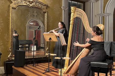 notícia: Harpa e flauta encantam público na abertura da Série Música de Câmara no Theatro da Paz
