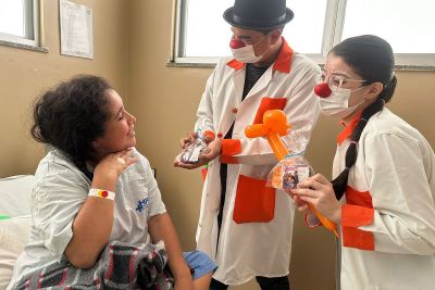 notícia: Riso Galileu levou humanização aos pacientes e usuários da unidade na sexta de carnaval