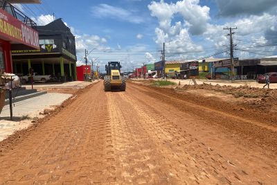 notícia: Distrito de Castelo de Sonhos, em Altamira, recebe 6 km de asfalto