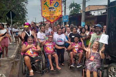 notícia: Em Colares, Instituições de Saúde são homenageadas em Bloco de Carnaval PcD 