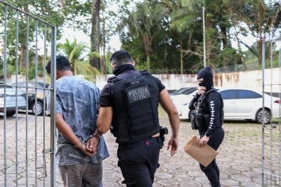 notícia: Núcleo de Inteligência da Polícia Civil cumpre 25 mandados por crimes de latrocínio e tráfico