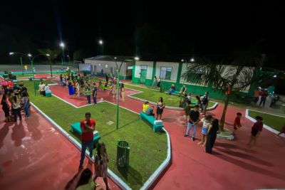 notícia: Estado entrega complexos esportivos em Santarém Novo