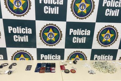 notícia: Policiais civis do Pará e Rio de Janeiro apreendem celulares e mais de mil porções de drogas