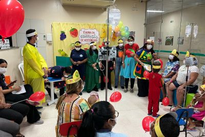 notícia: Contação de histórias traz benefícios a pacientes e voluntários no Hospital Oncológico Infantil