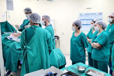 notícia: Hospital Regional do Marajó realiza cirurgias com método de videolaparoscopia 