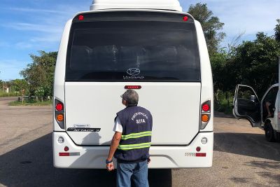 notícia: Sefa apreende micro-ônibus em Conceição do Araguaia