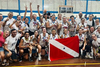notícia: Equipe feminina de Basquete Master conquista o ouro em Salvador/BA
