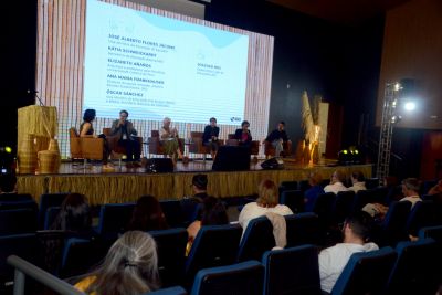 notícia: Na Seduc, segundo dia de evento do BID debate desafios e oportunidades da educação na região amazônica