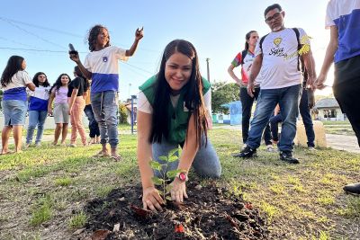 notícia: No Dia Mundial do Meio Ambiente, Ideflor-Bio realiza teatro e plantio de árvores na APA Algodoal-Maiandeua