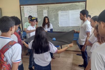 notícia: Feira de ciência e tecnologia inspira estudantes estaduais no aprendizado sobre meio ambiente em Outeiro