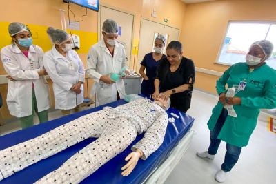notícia: Hospital dos Caetés treina profissionais para aprimorar atendimentos a pacientes