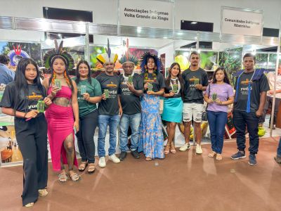 notícia: Indígenas do Xingu lançam chocolates em festival internacional de Altamira