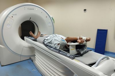 notícia: Hospital Regional do Tapajós recebe novo aparelho de tomografia computadorizada 
