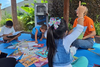 notícia: Clube de Leitura no CIIR celebra ‘Dia das Bibliotecas’ com contação de histórias 