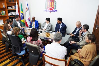notícia: Reunião da Uepa com embaixadora de Barbados no Brasil discute projetos para a COP 30