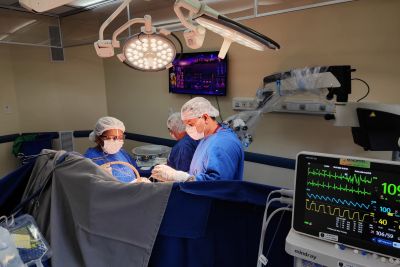 notícia: Hospital Regional do Tapajós realiza cirurgia de Malformação Arteriovenosa Cerebral