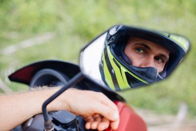 notícia: Hospital Regional de Marabá destaca importância do uso do capacete no trânsito