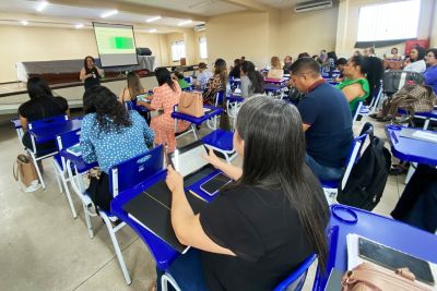 notícia: Técnicos e Coordenadores pedagógicos concluem curso promovido pela Seduc