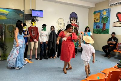 notícia: Alunos da Classe Hospitalar do Hospital Oncológico Infantil encenam  “Festa Na Floresta”