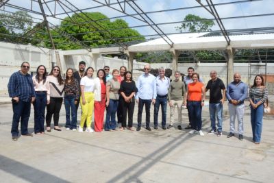 notícia: Secretário e diretoria da Seduc visitam obras do novo prédio do Centro de Mídias da Educação Paraense