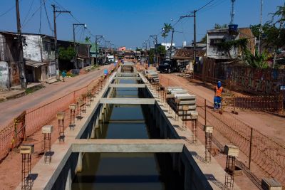 notícia: Obras do Governo do Estado no canal da Cipriano Santos avançam na Terra Firme