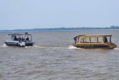 notícia: Ação integrada de segurança pública recupera lancha escolar furtada, em Óbidos, no Baixo Amazonas