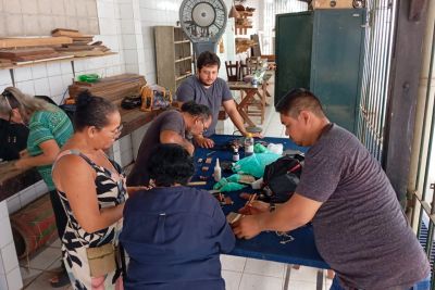 notícia: Núcleo de Oficinas Curro Velho encerra curso 'Marchetaria Amazônica' nesta sexta-feira, 20