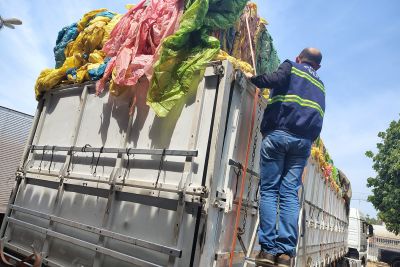 notícia: Sefa apreende 2.835 garrafas de bebidas e 33 toneladas de sucata em Dom Eliseu