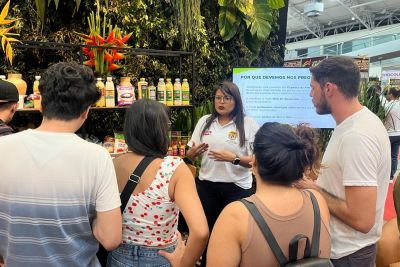 notícia: Ações de educação sanitária e prevenção à monilíase marcam participação da Adepará no Chocolat Amazônia