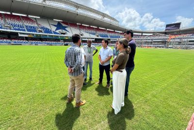 notícia: Gramado do Novo Mangueirão passa por inspeção da CBF para receber Seleção Brasileira