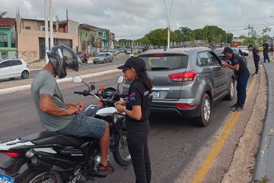 notícia: Em homenagem às vítimas de trânsito, Detran realiza ação de educação em Belém