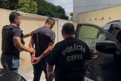 notícia: PC prende homem suspeito de abusar de adolescente dentro de shopping em Belém 