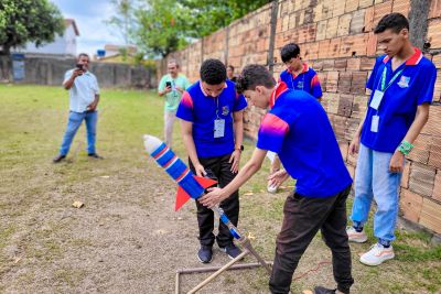 notícia: Alunos de escola estadual de tempo integral expõem projetos na 6ª Feira de Ciências 