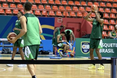 notícia: Seleção Brasileira de Basquete Masculino enfrenta o Panamá no Mangueirinho   