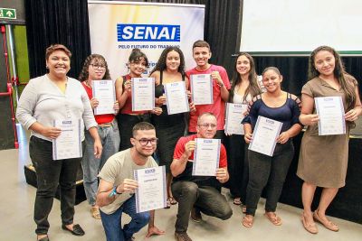 notícia: Usina da Paz Cabanagem certifica mais de 80 alunos para o mercado de trabalho