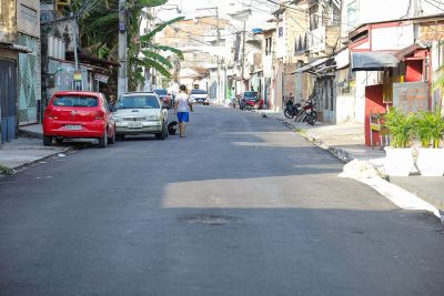 notícia: Legado da COP 30, Governo do Pará avança com pavimentação asfáltica no bairro do Guamá