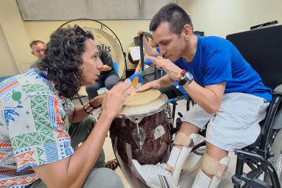 notícia: Alunos de Oficina de Percussão do Centro de Inclusão participam de evento da EMUFPA