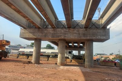 notícia: Viaduto da avenida Independência tem todas as vigas içadas na BR-316