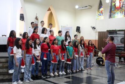 notícia: Instituto Estadual Carlos Gomes e Fundação promovem recital de fim de ano com o Coro Itacy Silva