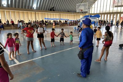 notícia: Manhã Alegre de Natal reúne mais de 100 crianças na Usina da Paz Jurunas/Condor