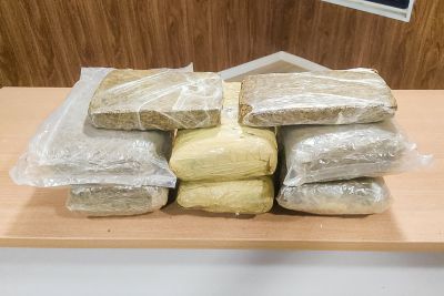 notícia: Fiscalização em Óbidos resulta na apreensão de 10kg de drogas no Baixo Amazonas