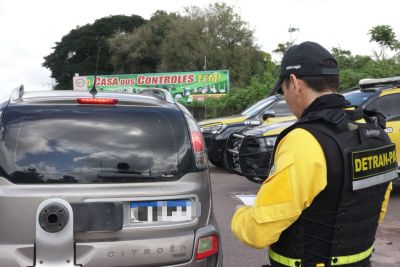 notícia: Licenciamento em atraso e condutor sem CNH são alvos de operação do Detran 