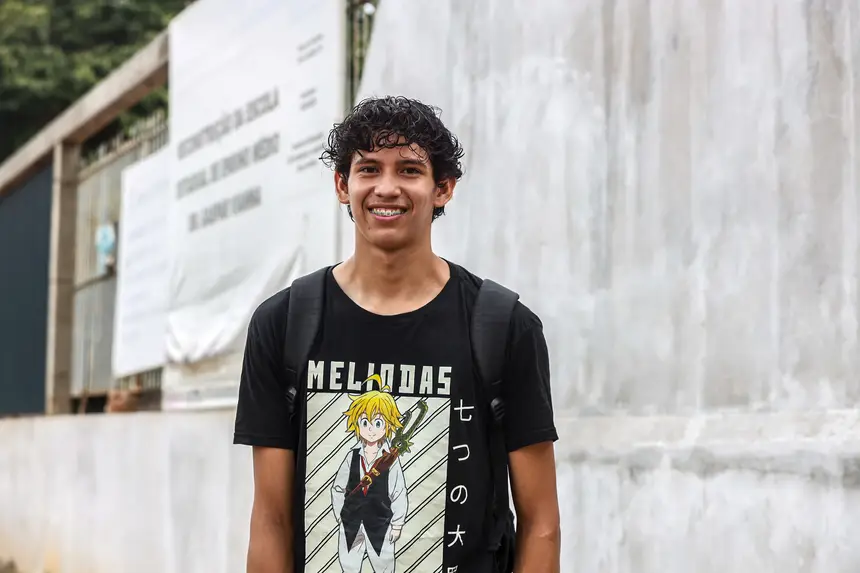 Ismael Alves Barbosa - estudante universitário, 23 anos
Fala sobre a importância da escola ficar pronta. <div class='credito_fotos'>Foto: Bruno Cruz / Agência Pará   |   <a href='/midias/2025/originais/20250221105826-GF00023047-F00379450.webp' download><i class='fa-solid fa-download'></i> Download</a></div>