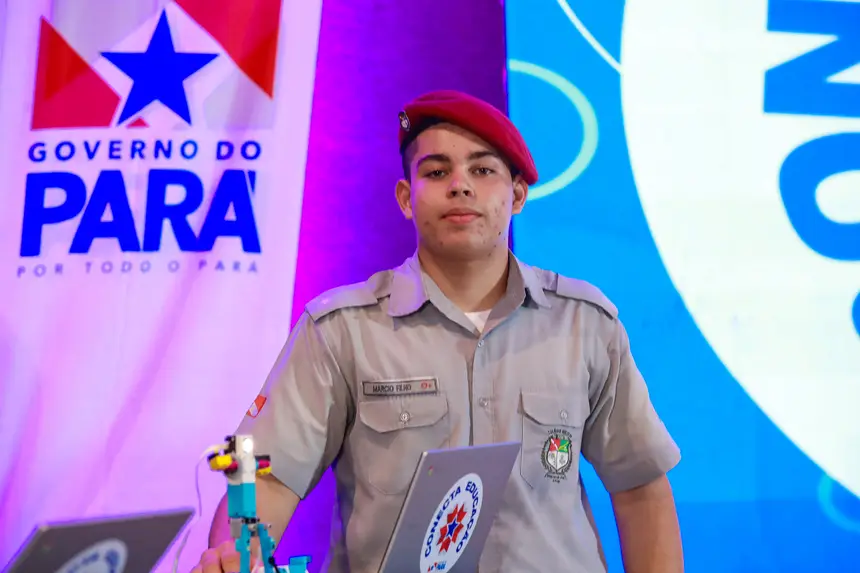 Márcio Ferreira Aguiar Filho - 15 anos