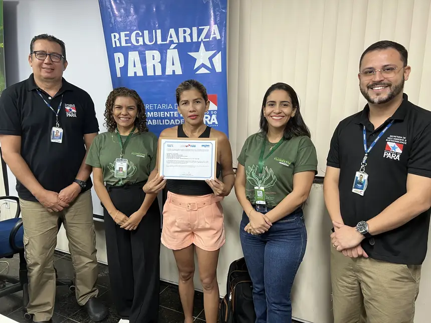 Ana Paula e equipe da Semas