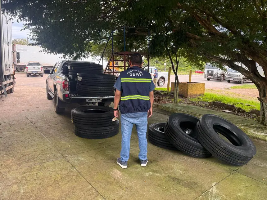 Coordenação de Controle de Mercadorias em Trânsito do Araguaia apreendeu uma moto 0km e 10 pneus de caminhão