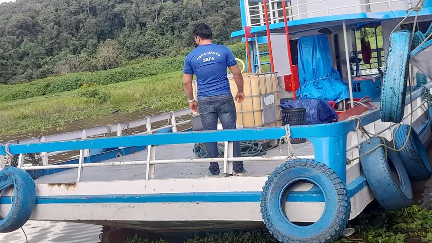 Em Óbidos, fiscais da Sefa e a Marinha do Brasil apreenderam 22 toneladas de pescado fresco